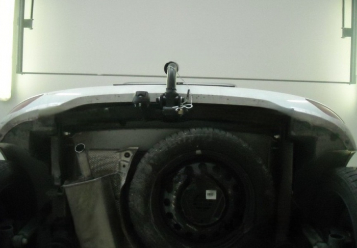 Carlig remorcare Renault Clio 3/5 usi 2005 - 2012 demontabil automat cu maneta marca Autohak [8]