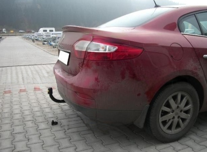 Carlig remorcare Renault Fluence dupa 2009 demontabil automat cu maneta marca Autohak [2]
