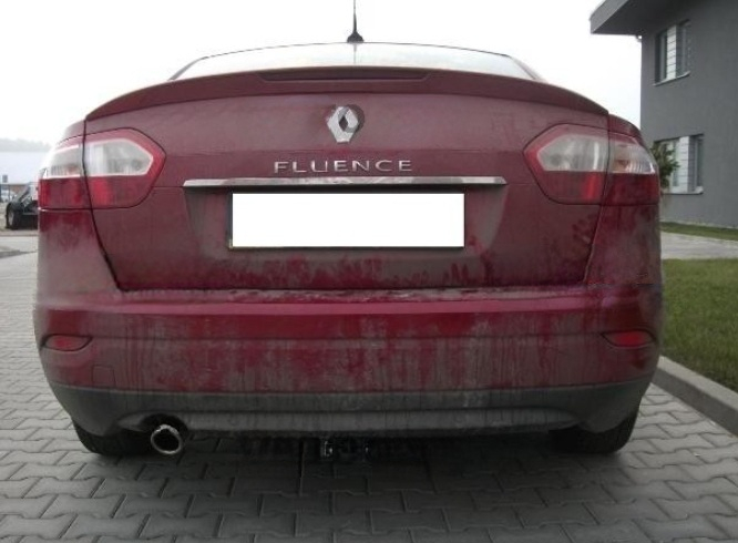 Carlig remorcare Renault Fluence dupa 2009 demontabil automat cu maneta marca Autohak [4]