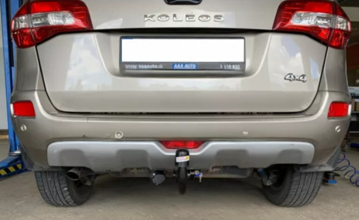 Carlig remorcare Renault Kadjar 2008 - 2017 demontabil automat vertical marca Autohak [6]