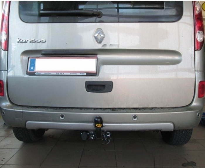 Carlig remorcare Renault Kangoo II dupa 03.2008 demontabil automat cu maneta marca Autohak [4]
