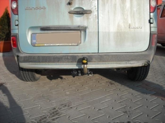 Carlig remorcare Renault Kangoo II dupa 03.2008 demontabil automat cu maneta marca Autohak [5]