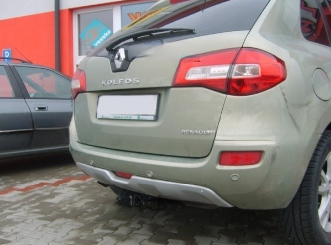 Carlig remorcare Renault Koleos 2008 - 2017 demontabil automat cu maneta marca Autohak [3]