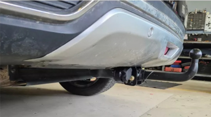 Carlig remorcare Renault Koleos dupa 2017 demontabil automat cu maneta marca Autohak [2]
