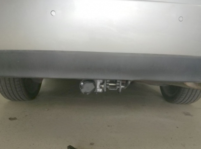 Carlig remorcare Renault Latitude dupa 10.2010 demontabil automat cu maneta marca Autohak [2]