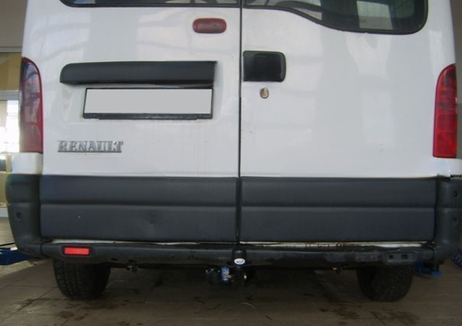 Carlig remorcare Renault Master duba 1997-2010 marca Autohak [2]