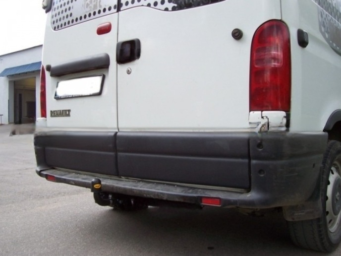 Carlig remorcare Renault Master duba 1997-2010 marca Autohak [4]