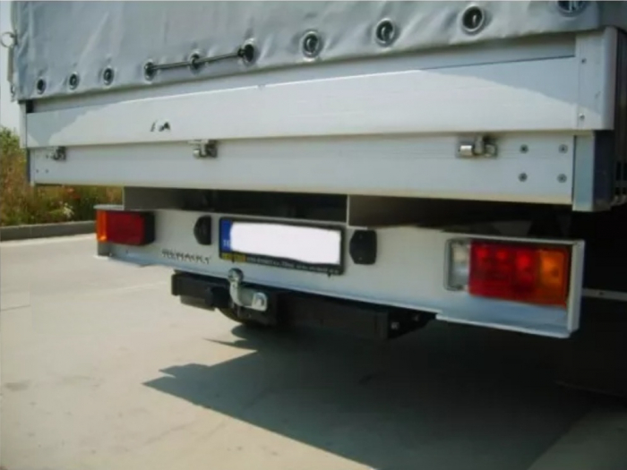 Carlig remorcare Renault Master platforma 1998-2010 marca Autohak [3]