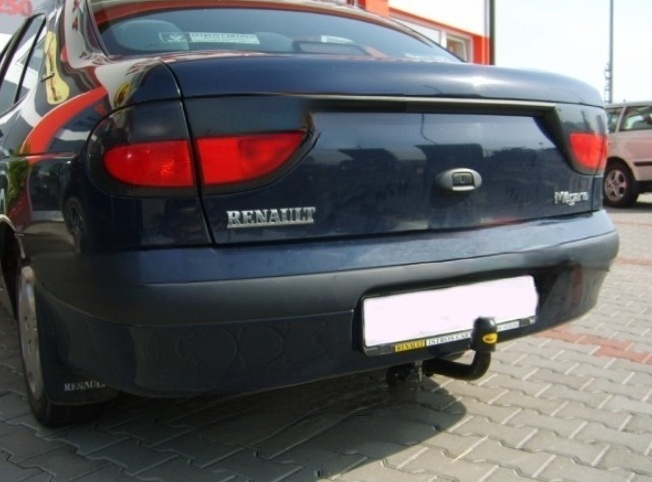 Carlig remorcare Renault Megane 1 Classic 4 usi 1996 - 2003 marca Autohak [2]