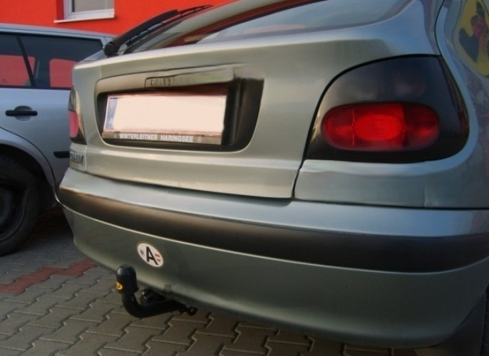 Carlig remorcare Renault Megane 1 hatchback 1995-1999 marca Autohak [2]