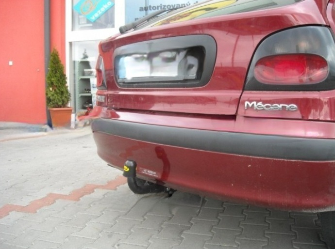 Carlig remorcare Renault Megane 1 hatchback 1995-1999 marca Autohak [3]