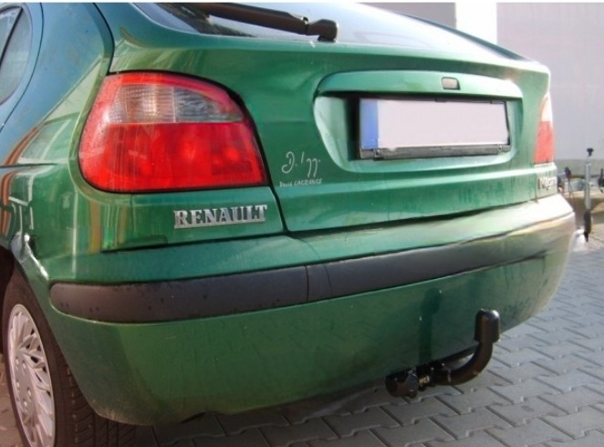 Carlig remorcare Renault Megane 1 hatchback 1999-2002 marca Autohak [6]