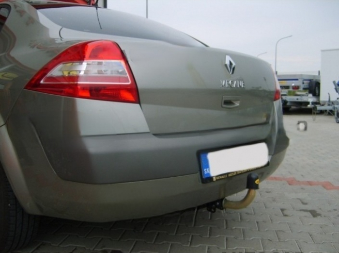 Carlig remorcare Renault Megane 2 berlina 2003 - 2009 demontabil automat cu maneta marca Autohak [6]