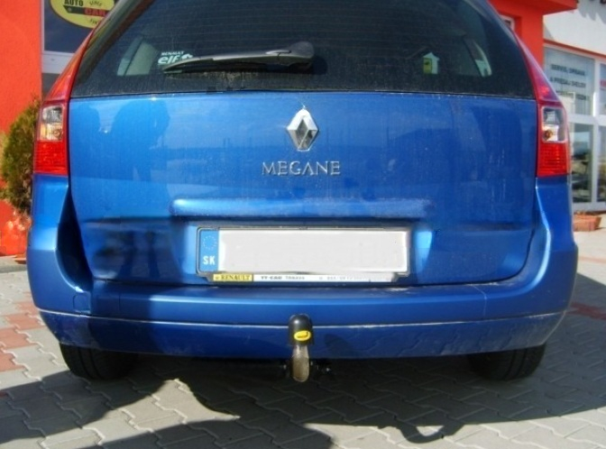 Carlig remorcare Renault Megane 2 combi 2003 - 2009 demontabil automat cu maneta marca Autohak [4]