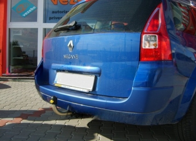 Carlig remorcare Renault Megane 2 combi 2003 - 2009 demontabil automat cu maneta marca Autohak [3]