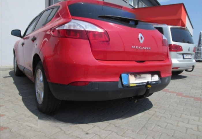 Carlig remorcare Renault Megane 3 htb 2009 - 2016 demontabil automat cu maneta marca Autohak [9]