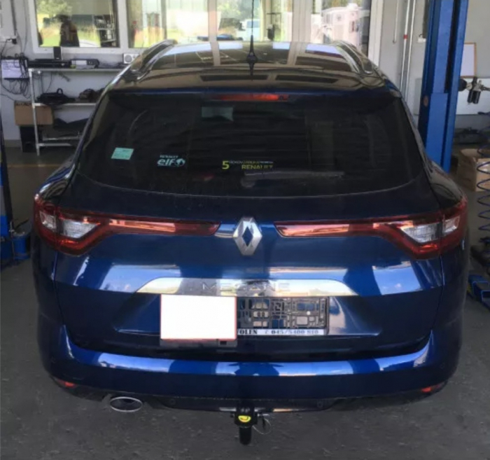 Carlig remorcare Renault Megane 4 combi dupa 2016 demontabil automat cu maneta marca Autohak [2]