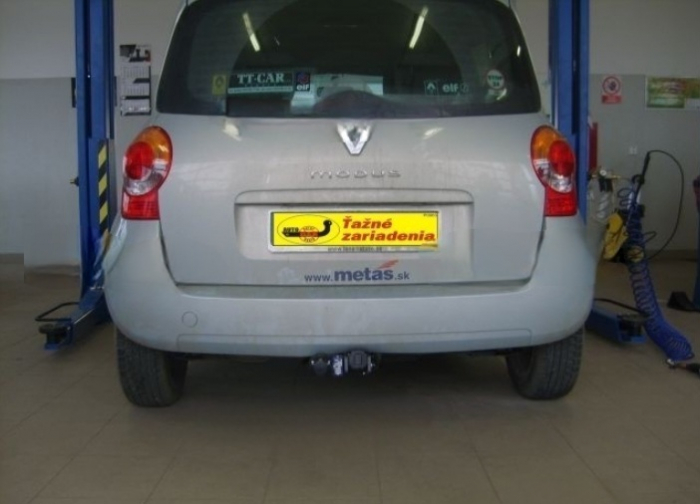 Carlig remorcare Renault Modus 5 usi 2004 - 2012 demontabil automat cu maneta marca Autohak [6]