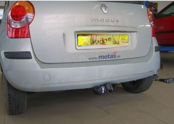 Carlig remorcare Renault Modus 5 usi 2004 - 2012 demontabil automat cu maneta marca Autohak [7]