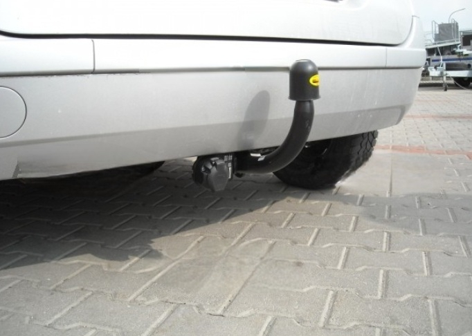 Carlig remorcare Renault Modus 5 usi fabricat intre 2004 - 2012 marca Autohak [2]