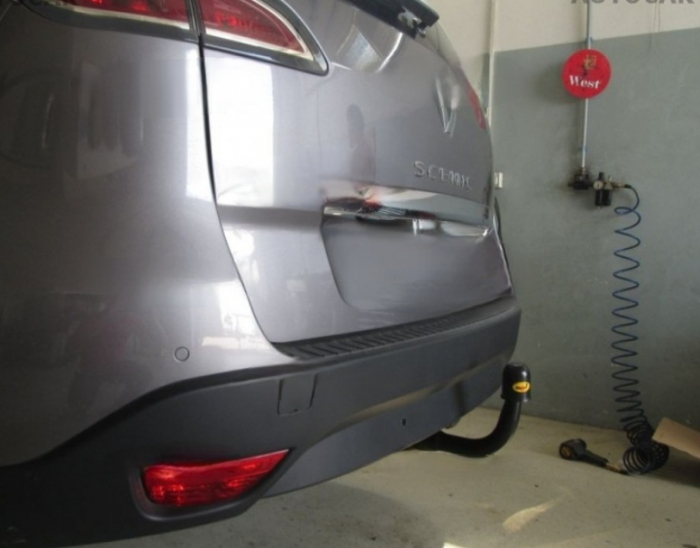Carlig remorcare Renault Scenic 2009 - 2016 demontabil automat vertical marca Autohak [12]