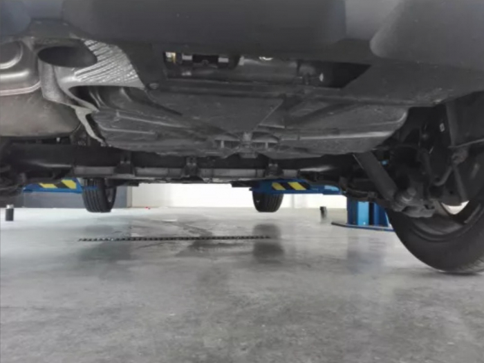 Carlig remorcare Renault Scenic dupa 2016 demontabil automat vertical marca Autohak [7]