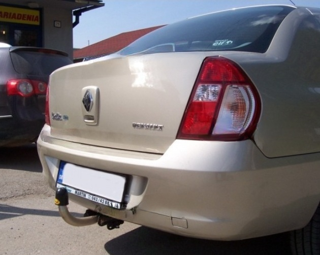 Carlig remorcare Renault Symbol 2001 - 2013 demontabil automat cu maneta marca Autohak [10]