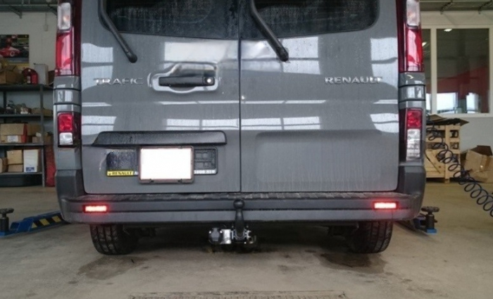 Carlig remorcare Renault Trafic dupa 2014 demontabil automat cu maneta marca Autohak [5]
