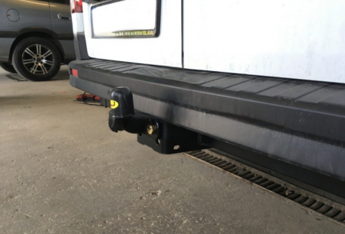 Carlig remorcare Renault Trafic fabricat dupa 2014 marca Autohak [4]