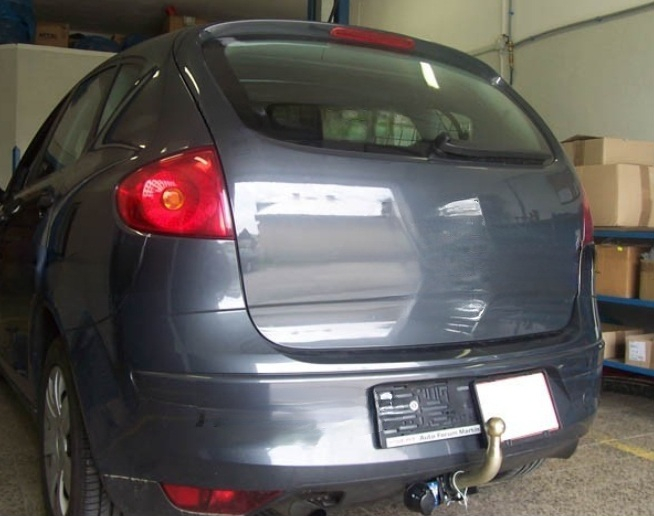 Carlig remorcare Seat Altea 5P1 si XL 2004 - 2015 demontabil automat cu maneta marca Autohak [3]