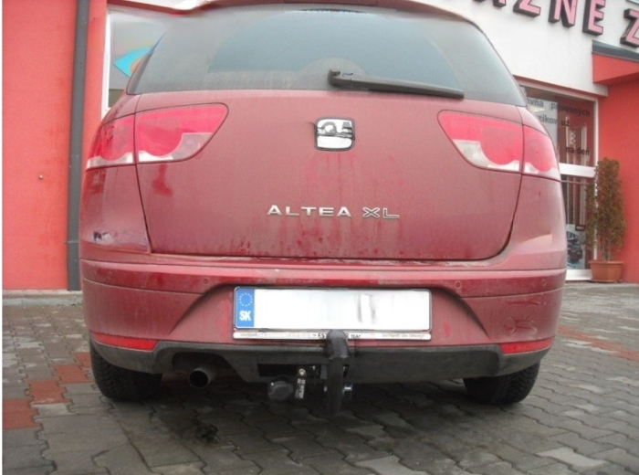 Carlig remorcare Seat Altea 5P1 si XL 2004 - 2015 demontabil automat vertical marca Autohak [4]