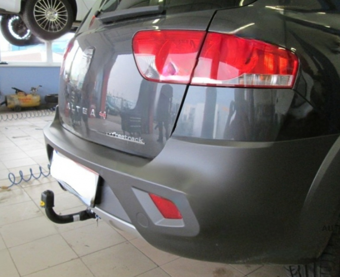 Carlig remorcare Seat Altea Freetrack dupa 2007 demontabil automat vertical marca Autohak [6]