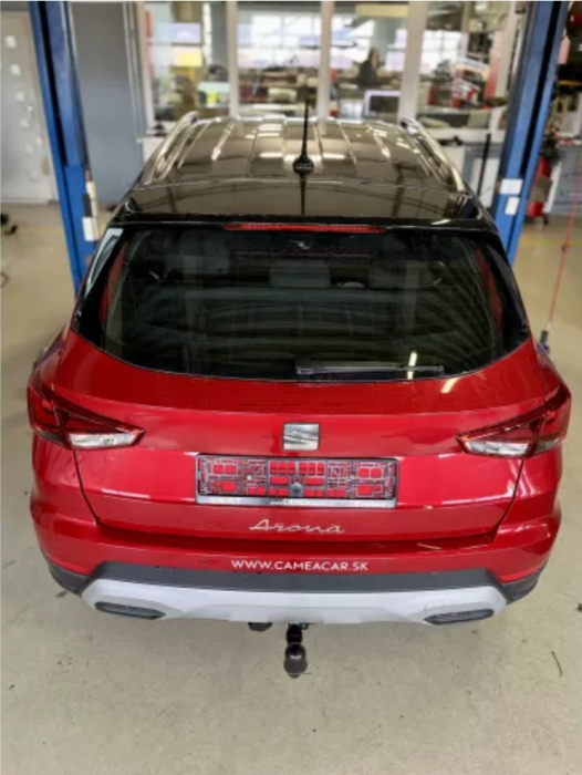 Carlig remorcare Seat Arona dupa 2017 demontabil automat vertical marca Autohak [5]