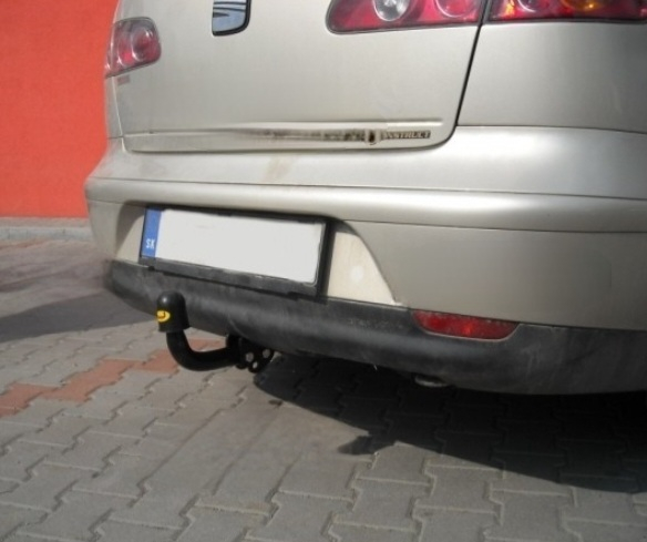 Carlig remorcare Seat Cordoba 4 usi fabricat intre 2002 - 2009 marca Autohak [2]