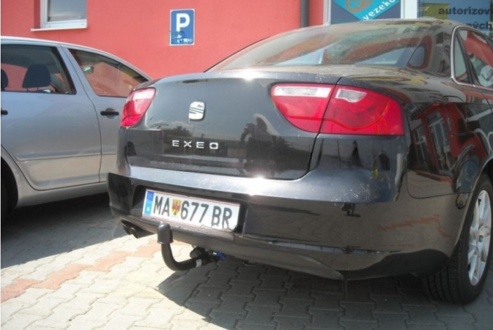 Carlig remorcare Seat Exeo 2008 - 2013 demontabil automat vertical marca Autohak [10]