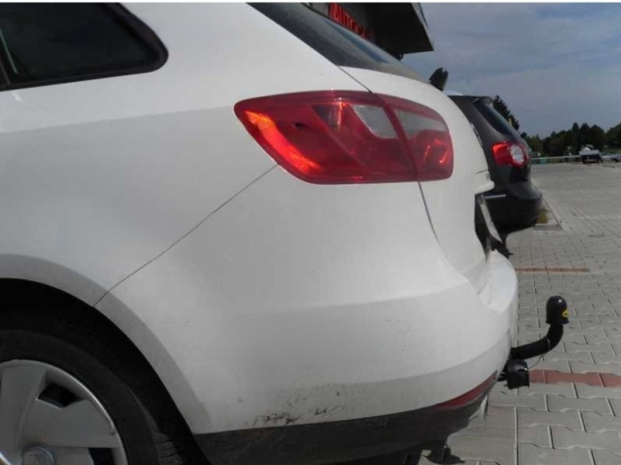 Carlig remorcare Seat Ibiza 2008 - 2017 demontabil automat cu maneta marca Autohak [8]