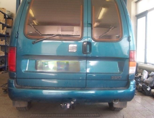 Carlig remorcare Seat Inca van fabricat intre 1995 - 2003 marca Autohak [2]