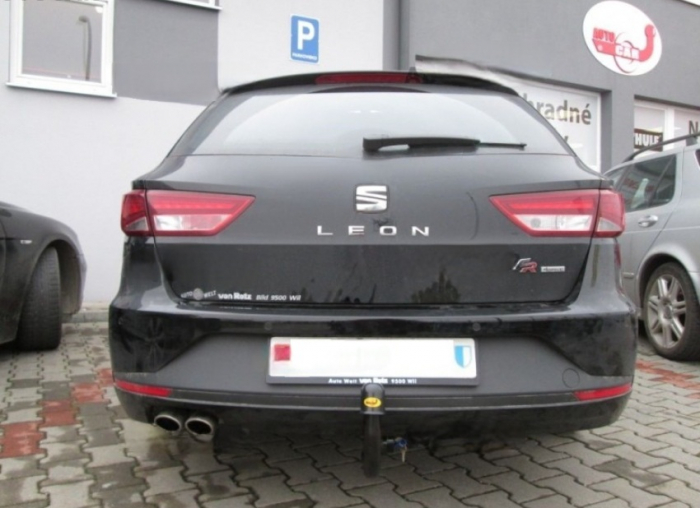 Carlig remorcare Seat Leon 2013 - 2018 demontabil automat vertical marca Autohak [12]