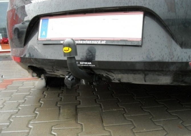 Carlig remorcare Seat Leon dupa 2005 marca Autohak [2]