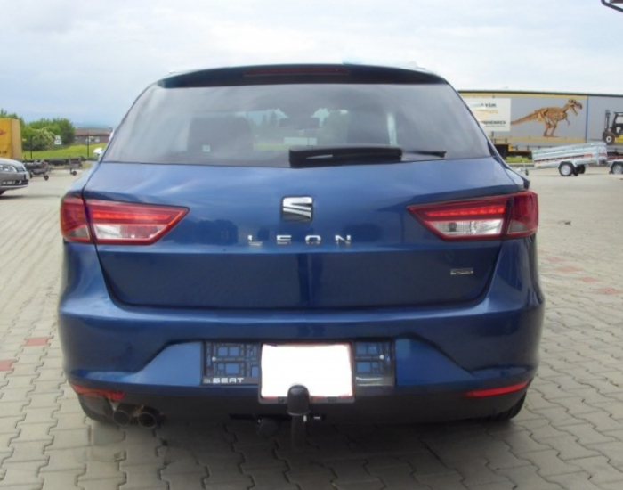 Carlig remorcare Seat Leon ST combi dupa 2013  demontabil automat vertical marca Autohak [13]