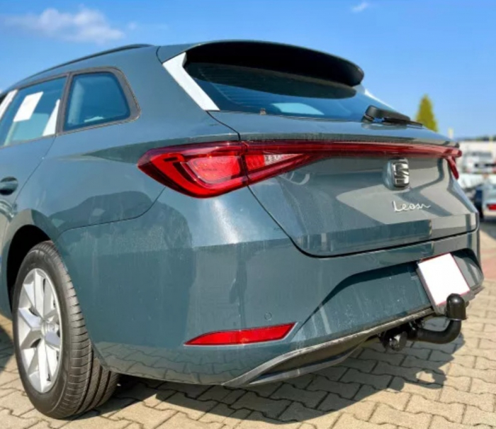 Carlig remorcare Seat Leon ST combi dupa 2020 demontabil automat vertical marca Autohak [5]