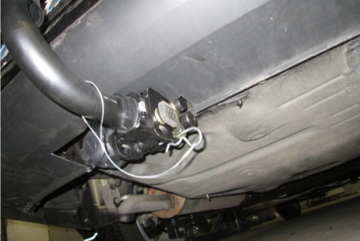Carlig remorcare Seat Toledo 5 usi dupa 2013 demontabil automat cu maneta marca Autohak [2]