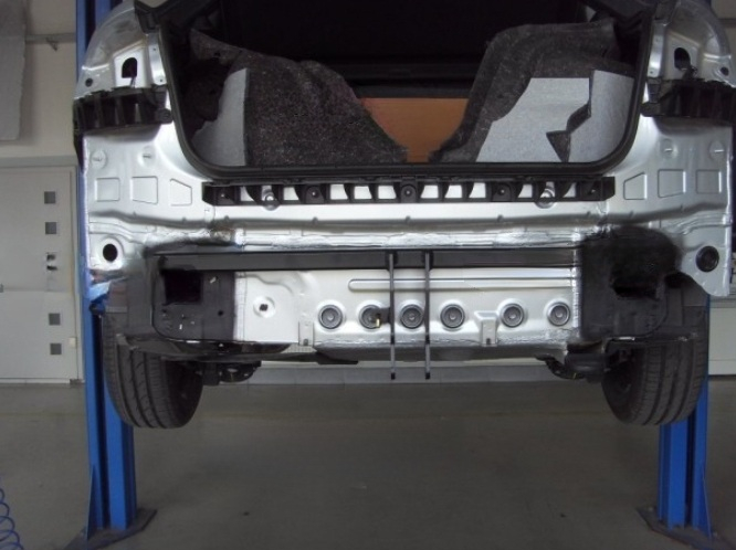 Carlig remorcare Seat Toledo 5 usi dupa 2013 demontabil automat cu maneta marca Autohak [17]