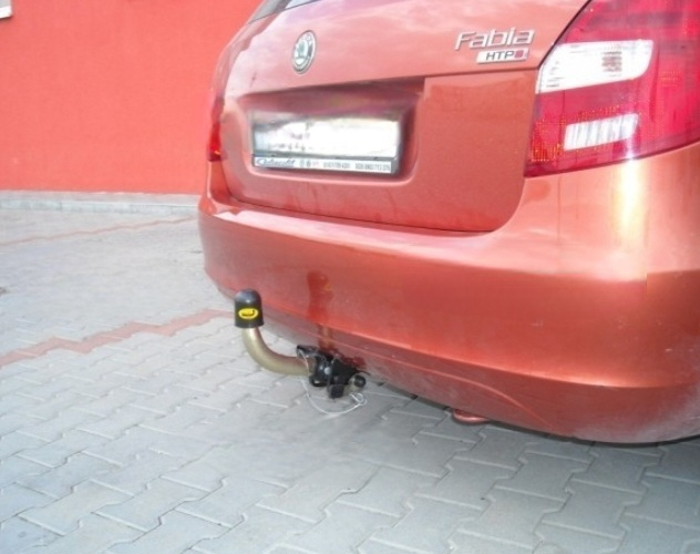 Carlig remorcare Skoda Fabia 4 usi, combi 2001 - 2014 demontabil automat cu maneta marca Autohak [2]