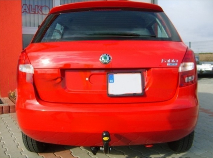 Carlig remorcare Skoda Fabia 5 usi 2006 - 2014 demontabil automat cu maneta marca Autohak [6]