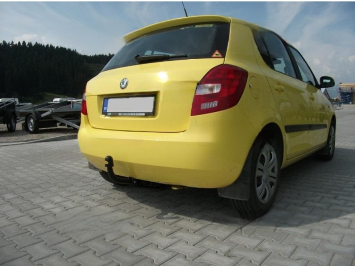 Carlig remorcare Skoda Fabia 5 usi dupa 2006 marca Autohak [7]