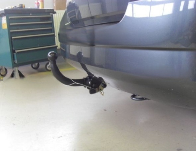 Carlig remorcare Skoda Fabia 5 usi fabricata incepand cu 06/2021 demontabil automat cu maneta marca Autohak [4]