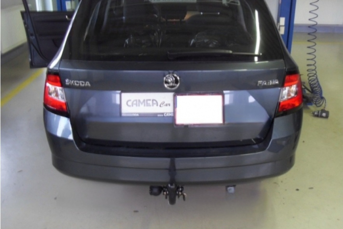 Carlig remorcare Skoda Fabia combi 2015 - 2018 demontabil automat cu maneta marca Autohak [6]