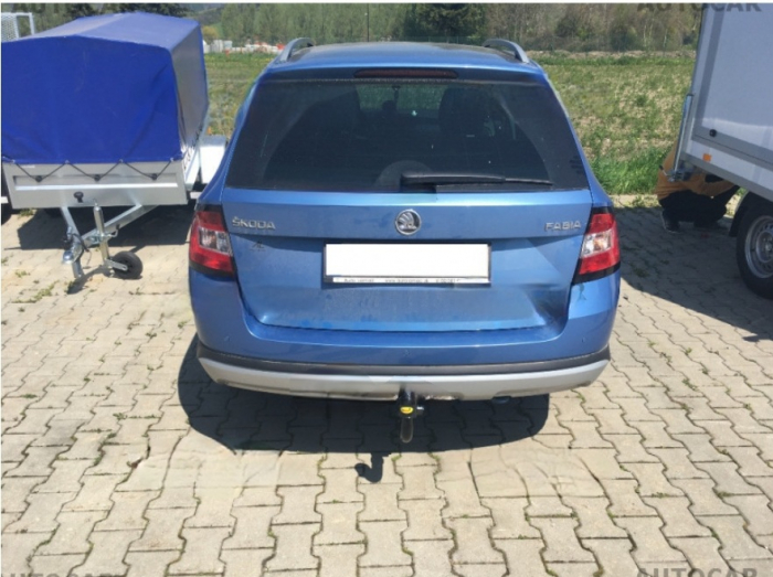 Carlig remorcare Skoda Fabia combi 2015 - 2018 demontabil automat vertical marca Autohak [8]