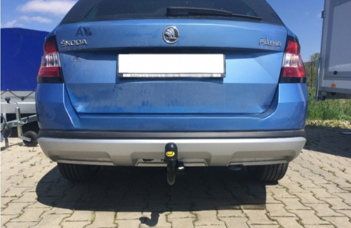 Carlig remorcare Skoda Fabia combi 2015 - 2018 demontabil automat vertical marca Autohak [13]